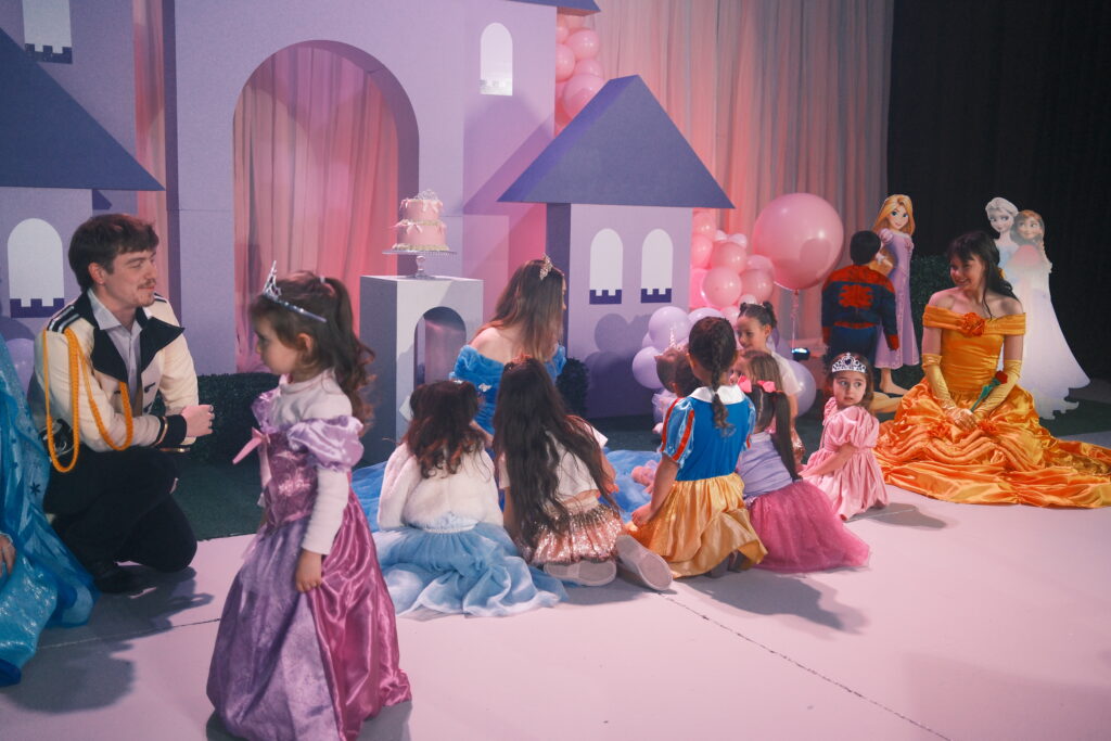 kids characters princess party