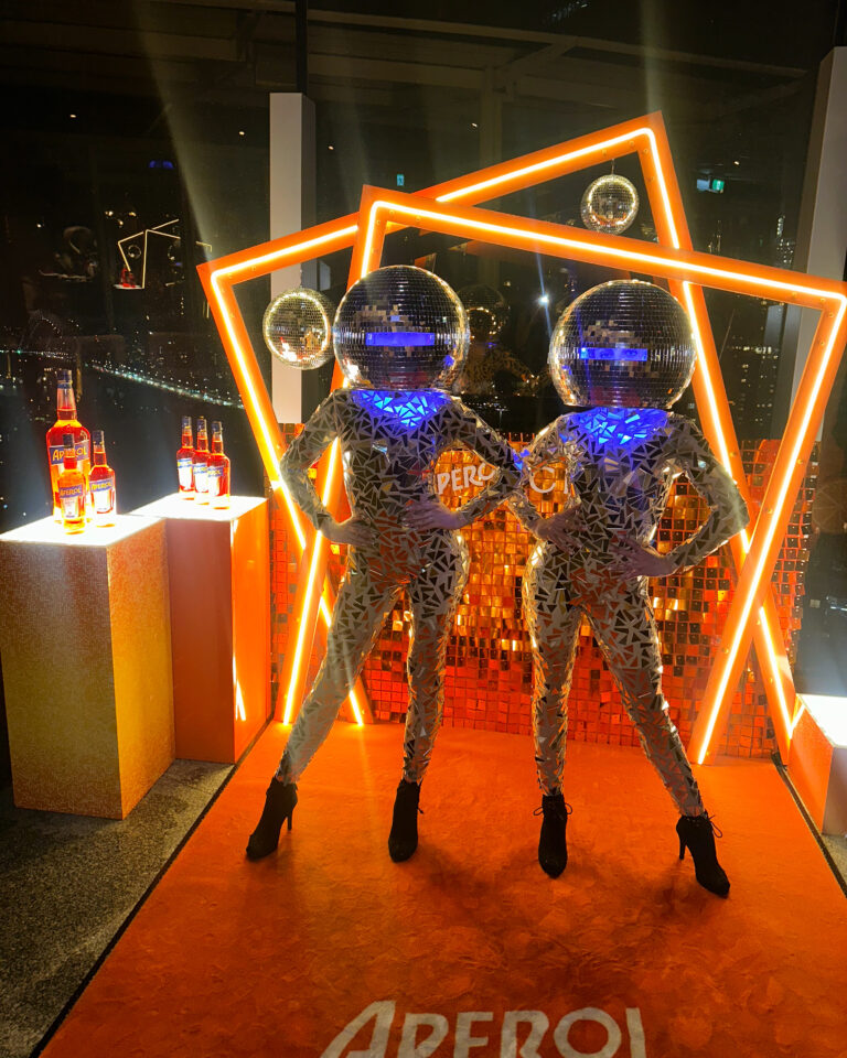 Nightclub Entertainment 18 Disco Heads
